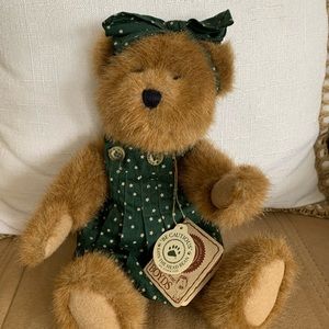 Boyds Bear collectible
